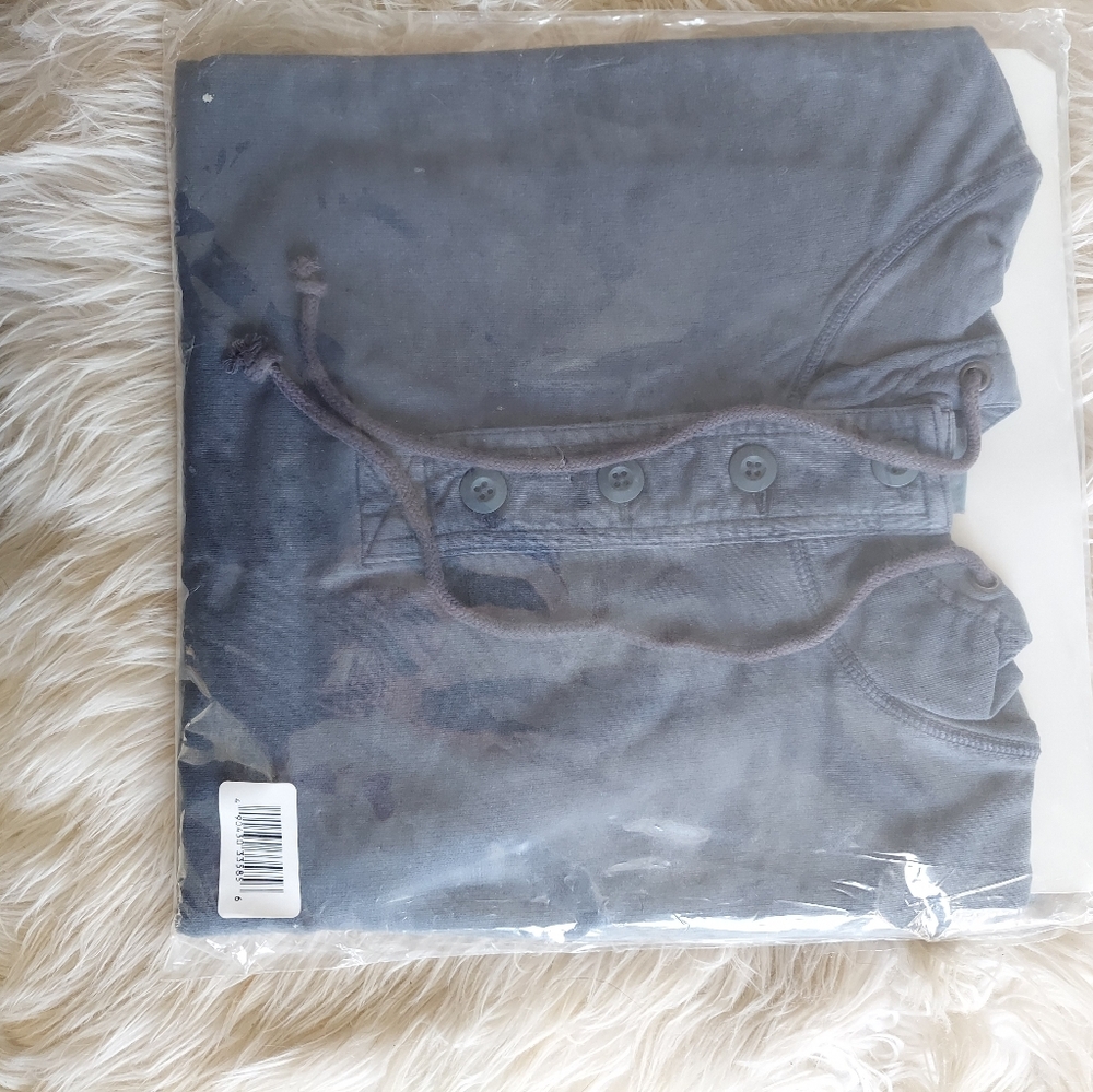 NWT & In Original Packaging Men's Merona 4-button Sweatshirt
